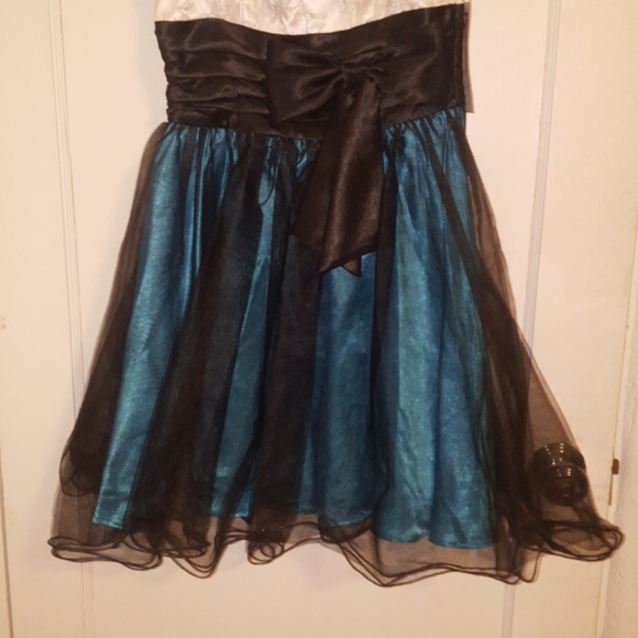 Short Tulle Dress Empire Waist, Classic Style Cute - Picture 3 of 7